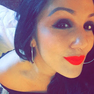 Meet your Posher, Moniska